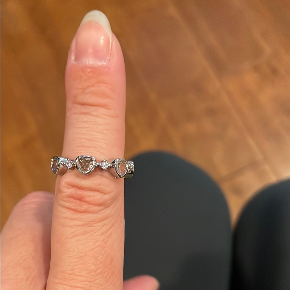 Romantic Silver and Pink Heart Pattern Ring